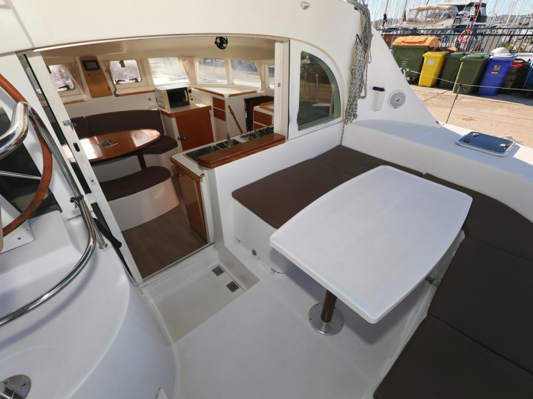 Rent a Lagoon Lagoon 380 S2 Biograd na Moru