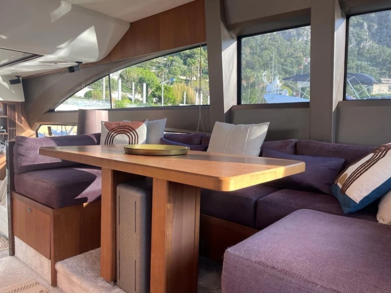 Motorboat for rent Beaulieu-sur-Mer at the best price