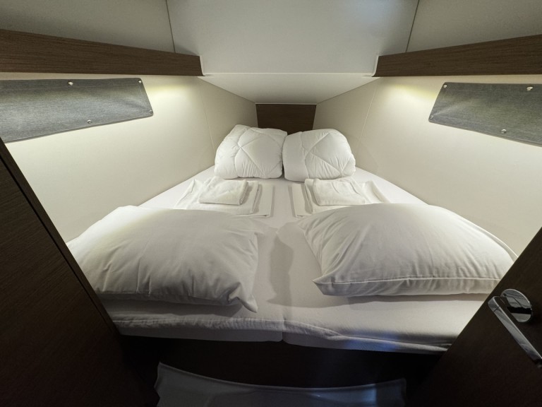 Bénéteau Oceanis 34.1 in Sukošan on SamBoat