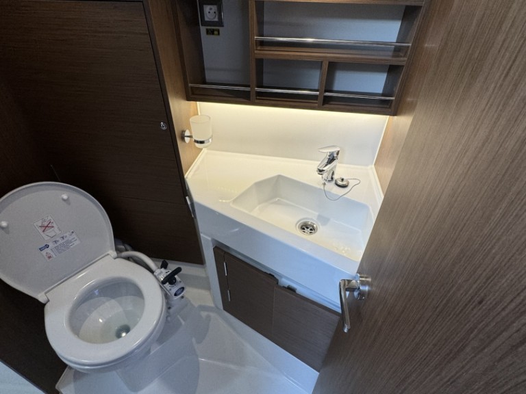 Yacht charter Sukošan cheap Oceanis 34.1