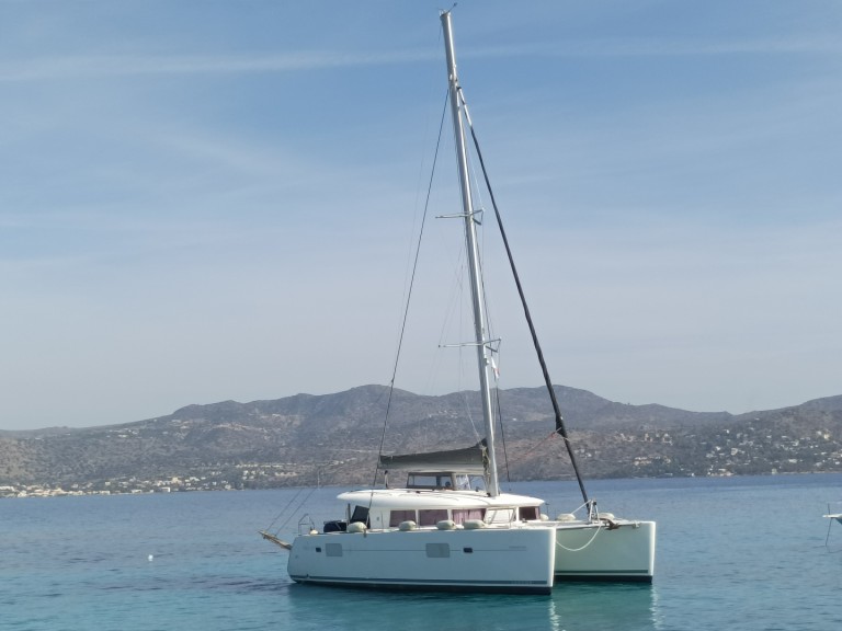 Bareboat Rental Catamaran Lagoon with a boat licence