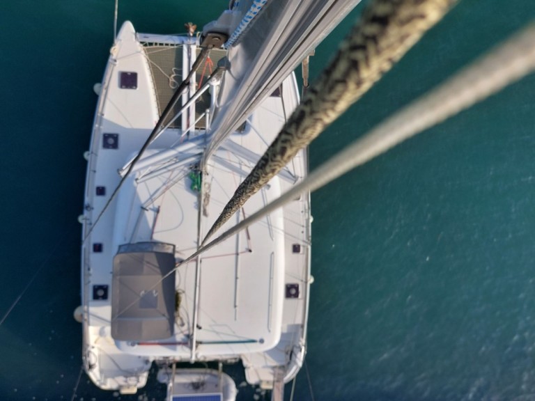 Catamaran for rent Néa Péramos at the best price