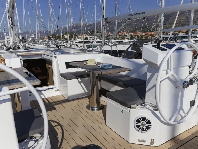 Sailboat rental with or without captain Bavaria Kaštela