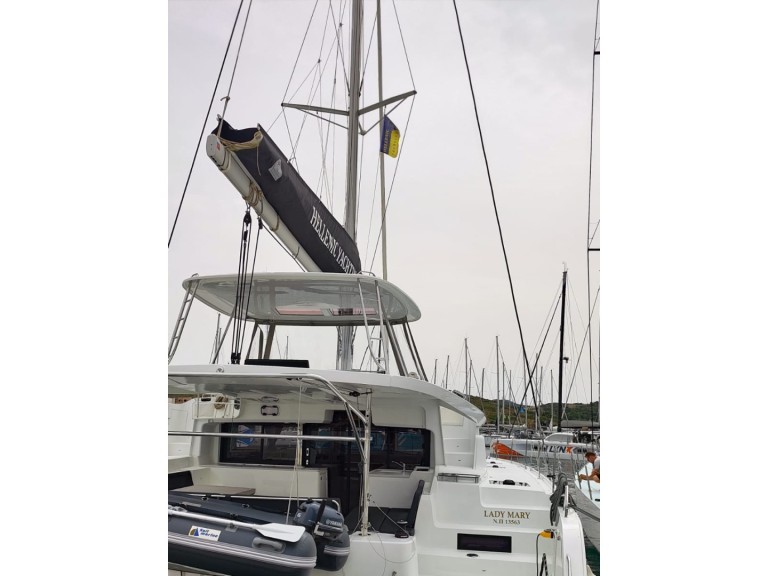 Catamaran rental in Lávrio - Lagoon Lagoon 46
