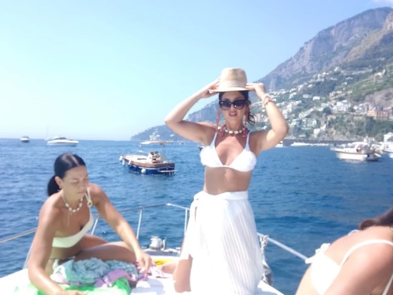 Yacht charter Sorrento cheap 28 Altair