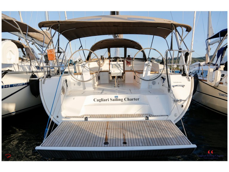 Bareboat Rental Sailboat Bavaria with a boat licence