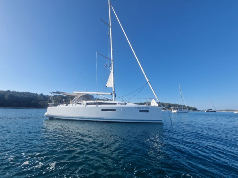 Boat rental Jeanneau Sun Odyssey 380 in Pula on Samboat