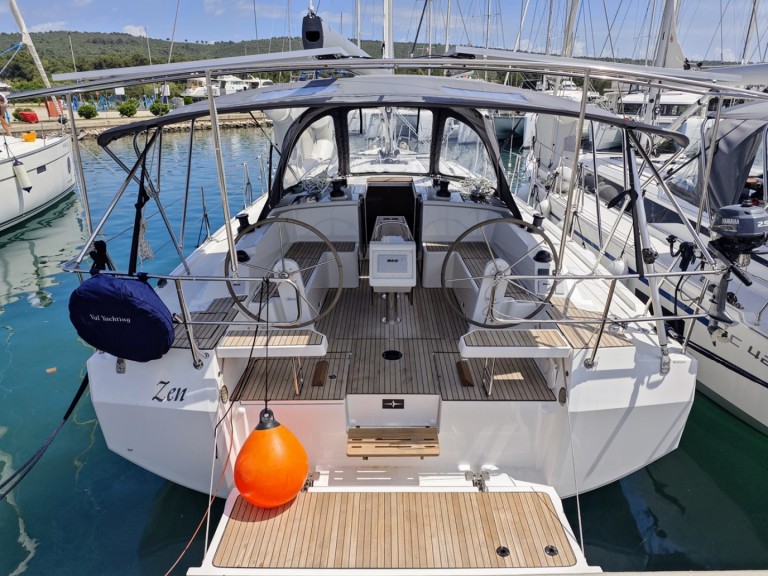 Sailboat for rent Sukošan at the best price