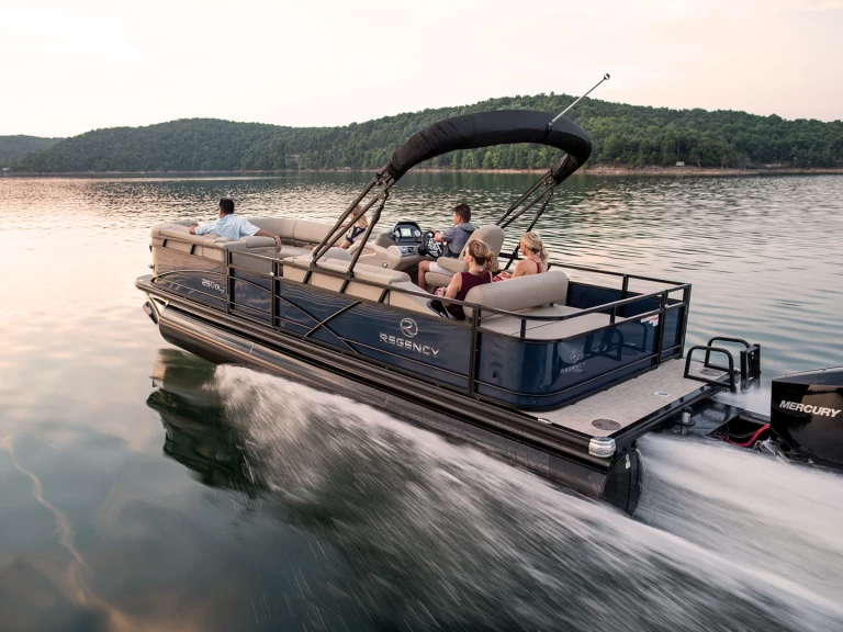 Rent a regency 230 Sanguinet