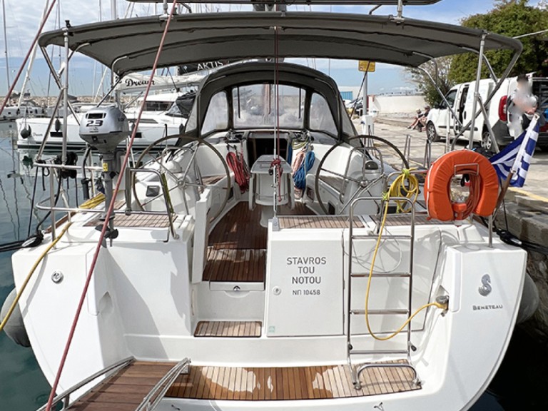 Bareboat Rental Sailboat Bénéteau with a boat licence