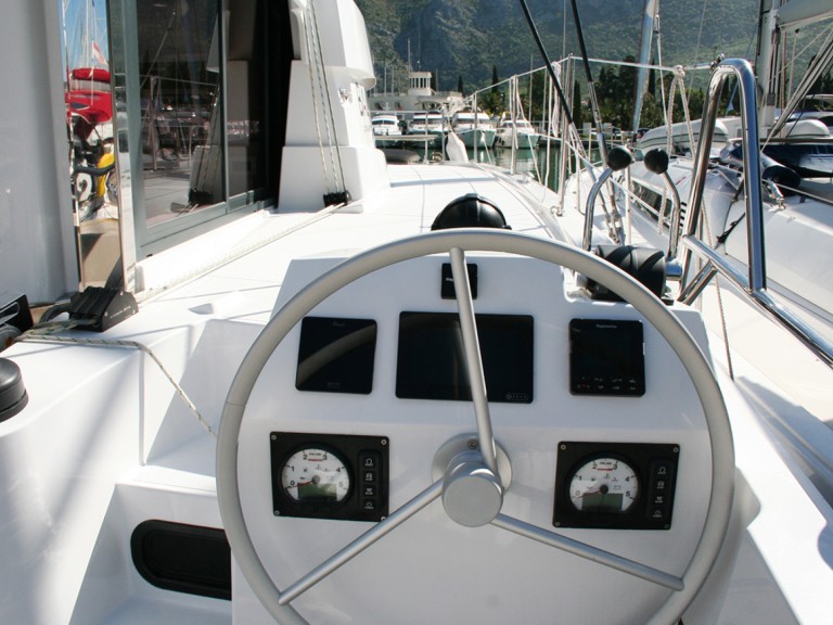 Catamaran rental in Komolac - Bali Bali Catsmart