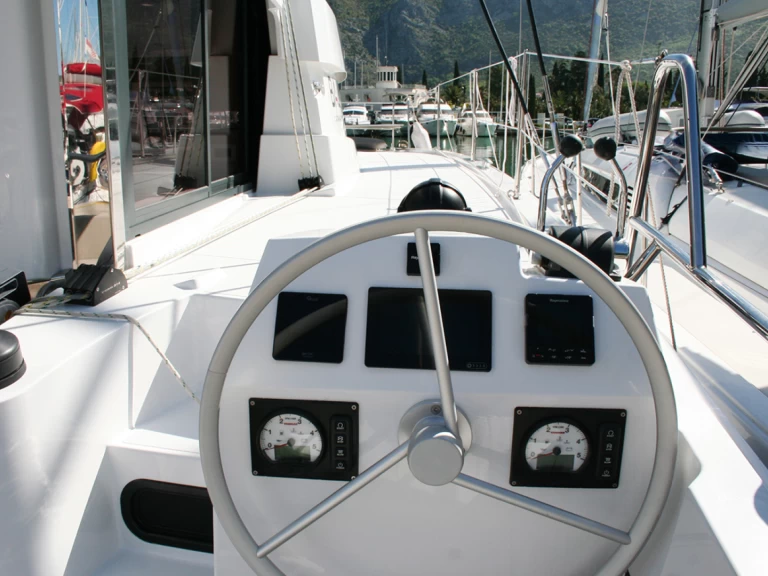 Catamaran rental in Komolac - Bali Bali Catsmart