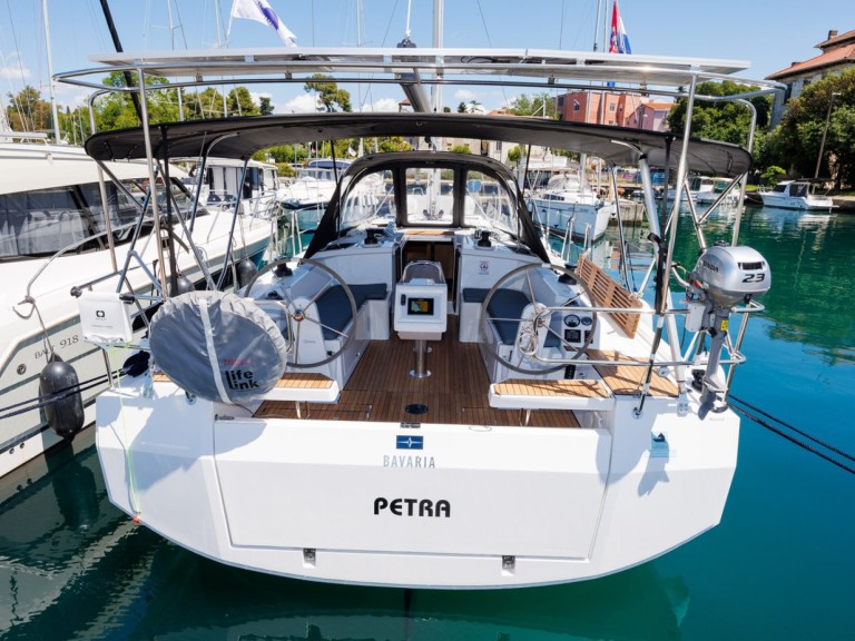 Yacht charter Zadar cheap Bavaria C38
