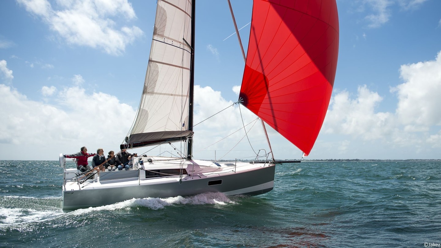 Rent a Sailboat Pogo Structures Pogo 30 in La Trinité-sur-Mer (MA AUVA ...