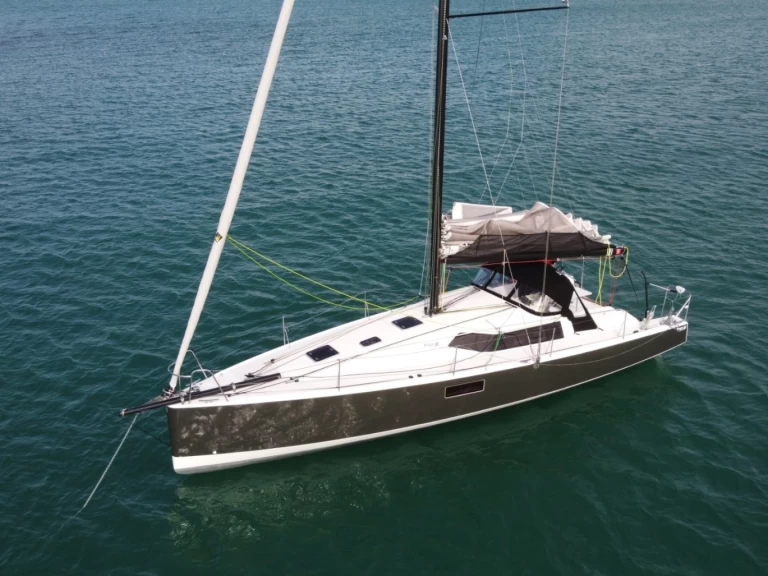 Sailboat rental with or without captain Pogo Structures La Trinité-sur-Mer