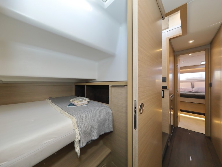 Boat rental Lagoon Lagoon 51 in Sukošan on Samboat