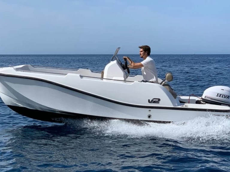 Rent a V2-Boat 5.0 La Savina