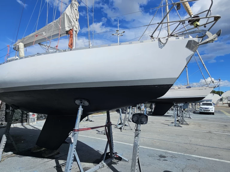 Sailboat rental in Port-Camargue - Bénéteau First 30