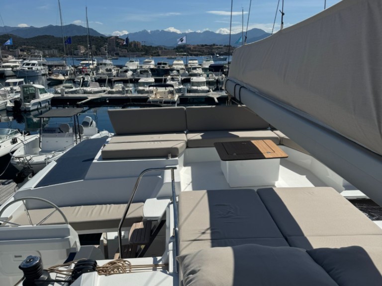 Catamaran rental in Ajaccio - Fountaine Pajot Tanna 47