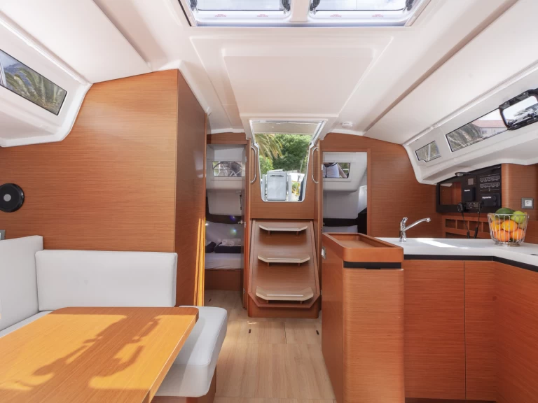 Sailboat rental with or without captain Jeanneau Split