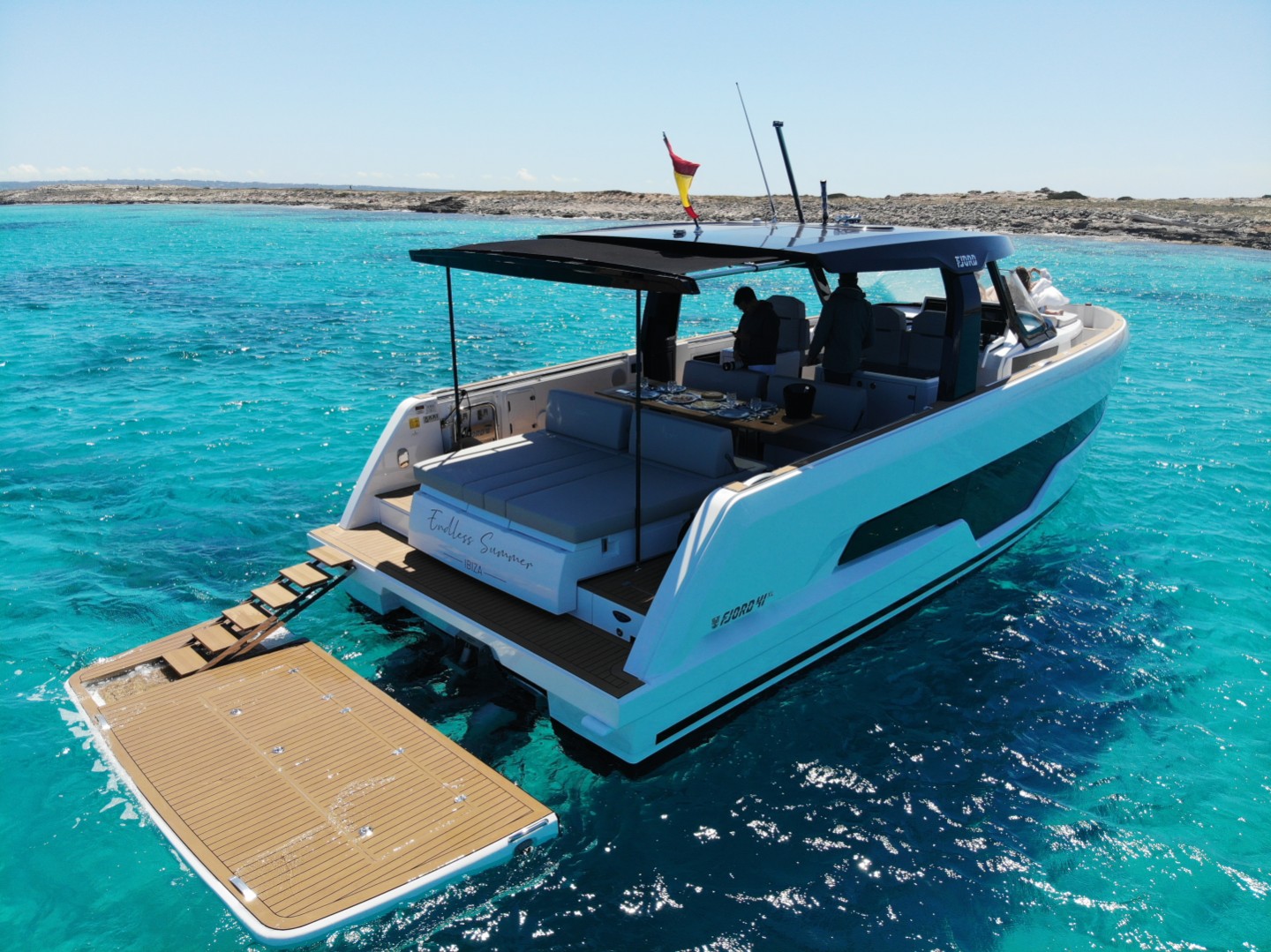 みなと Rent a Motorboat Fjord 41 XL in Ibiza Town | SamBoat