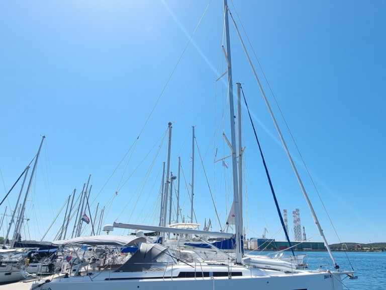 Rent a Hanse Hanse 460 Pula