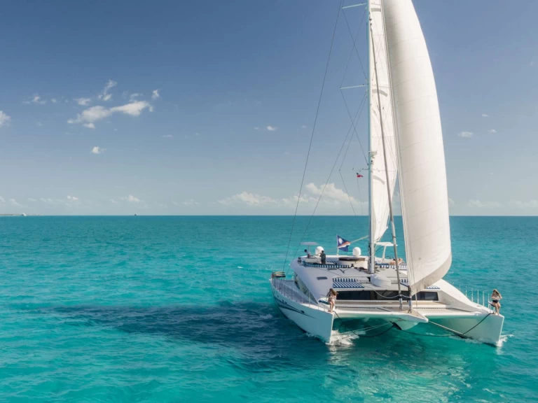Rent a PROUT BLUE GRYPHON Nassau