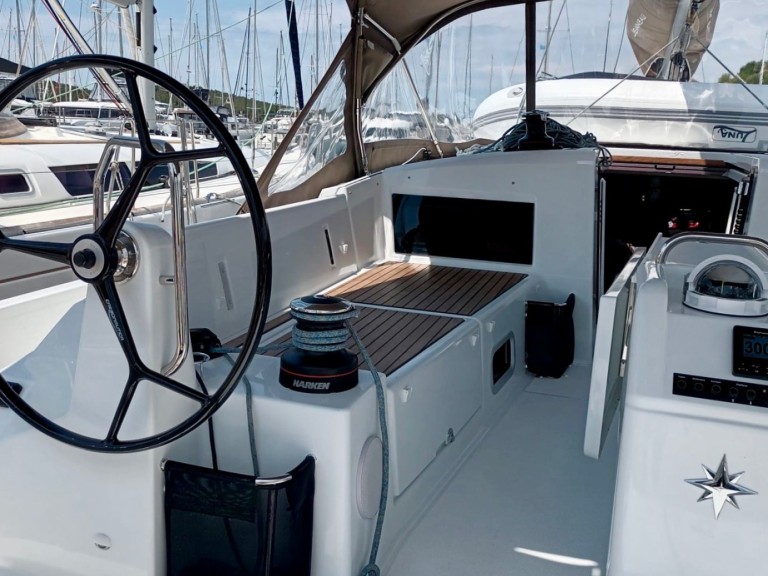 Yacht charter Šibenik cheap Sun Odyssey 490