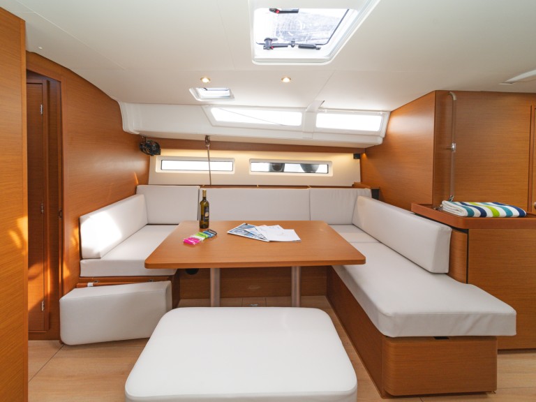Sailboat rental in Skradin - Jeanneau Sun Odyssey 490