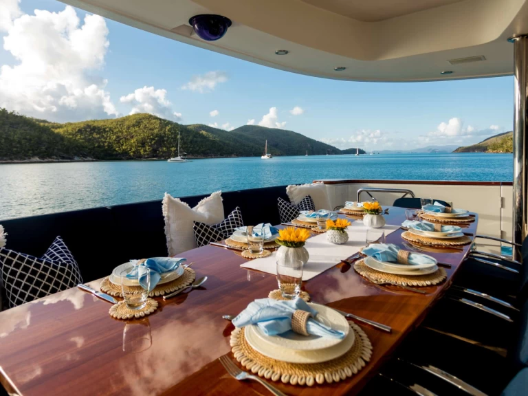 Rent a Gulf Craft - Majesty Yachts DE LISLE III Airlie Beach