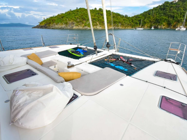 Boat rental Lagoon ALTESSE in Saint Thomas Island on Samboat