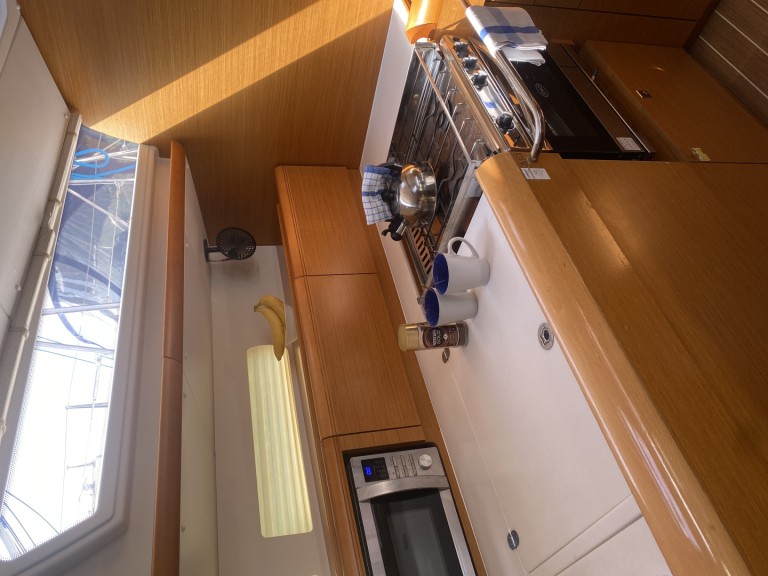 Boat rental Jeanneau Sun Odyssey 519 in Punat on Samboat