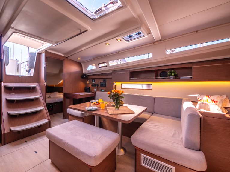 Bénéteau Oceanis 40.1 in Split on SamBoat