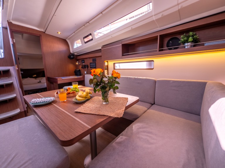 Rent a Bénéteau Oceanis 40.1 Split