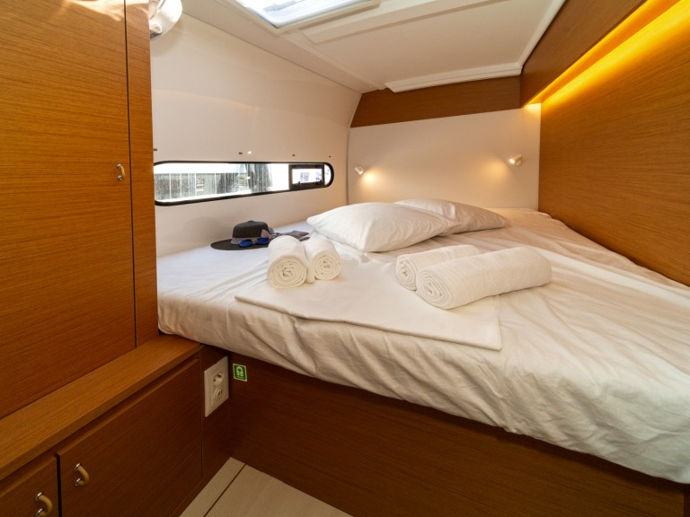 Catamaran for rent Skradin at the best price