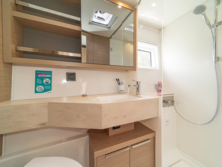 Boat rental Lagoon Lagoon 46 in Skradin on Samboat