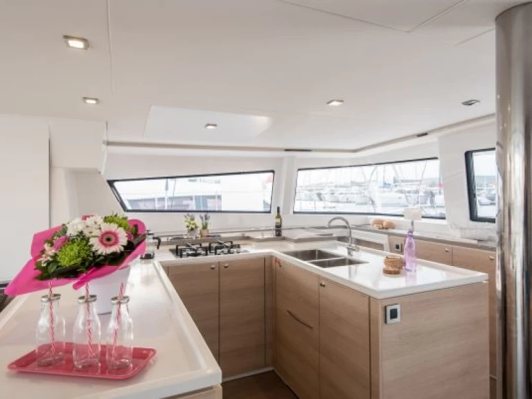 Catamaran rental in Olbia - Bali Bali 5.4