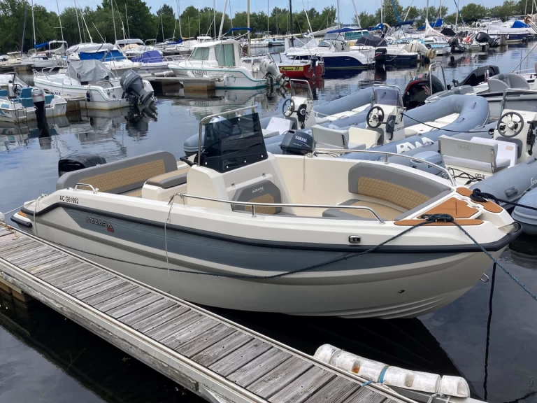 Bareboat Rental Motorboat  with a boat licence