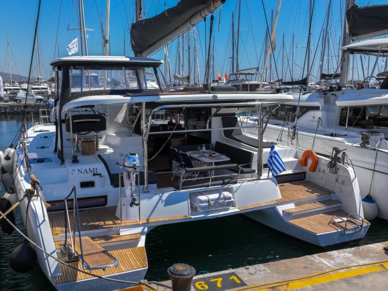 Bareboat Rental Catamaran Lagoon with a boat licence
