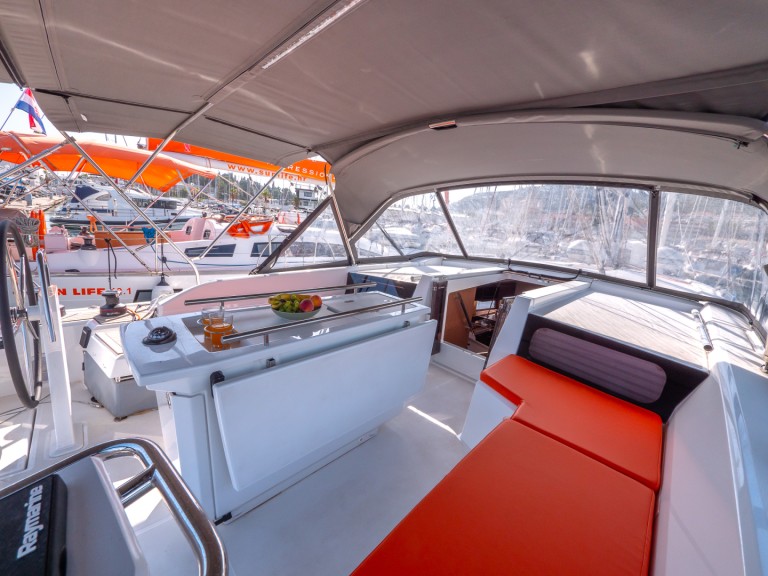 Yacht charter Split cheap Oceanis 46.1