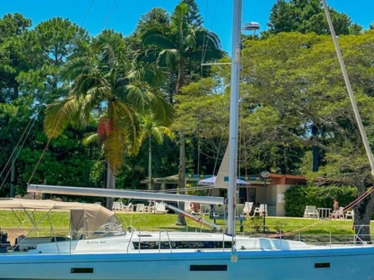 Sailboat for rent Paraty at the best price