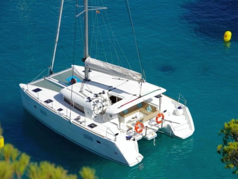 Catamaran for rent Punta Ala at the best price