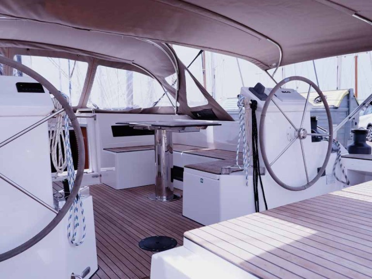 Sailboat for rent Palma de Mallorca at the best price