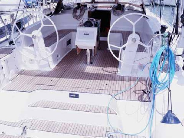 Sailboat for rent Palma de Mallorca at the best price