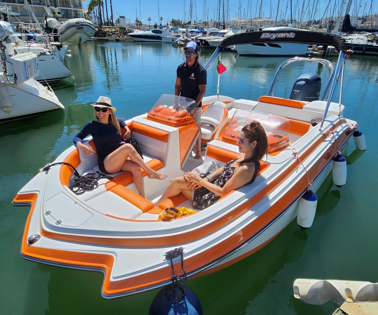 Rent a Motorboat Bryant Sportabout in Lagos (Orange Odyssey) | SamBoat