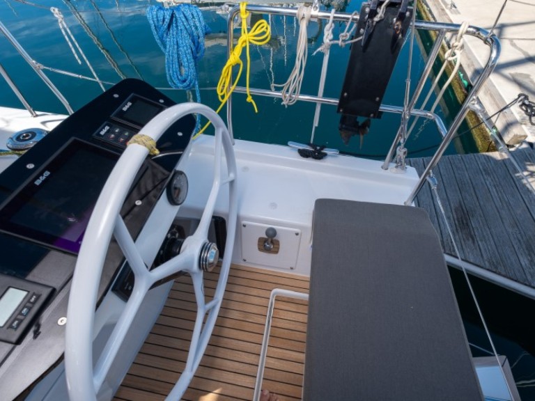 Sailboat rental with or without captain Dufour Šibenik