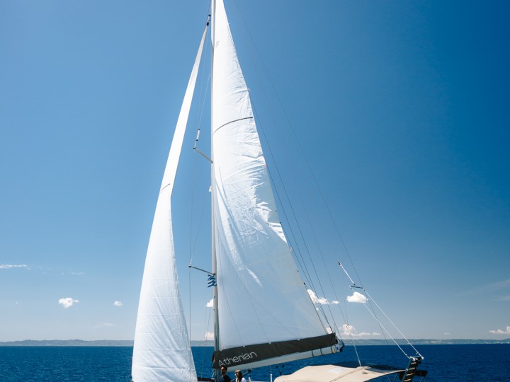Sailboat for rent Níkiti at the best price