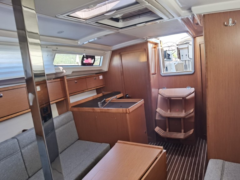 Sailboat for rent Punat at the best price