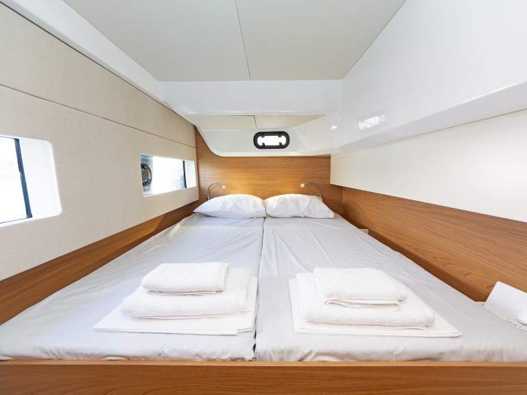 Catamaran for rent Skradin at the best price