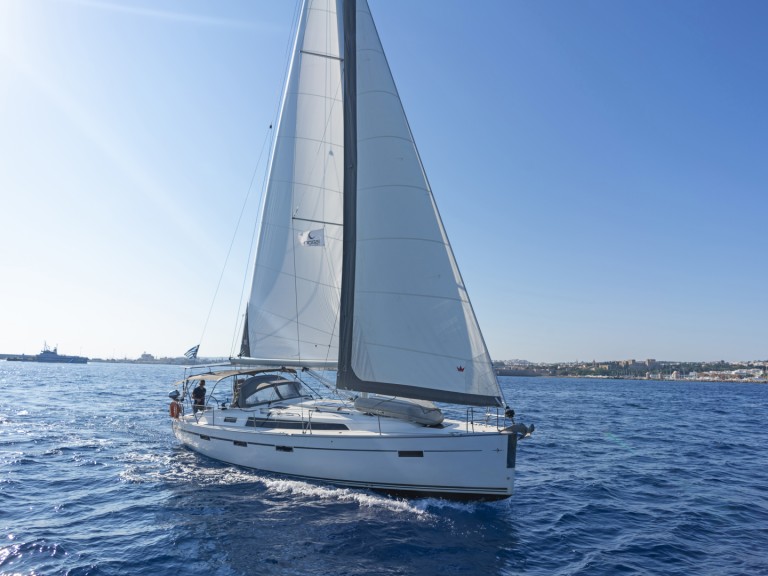 Sailboat rental in Deme of Volos - Bavaria Cruiser 41